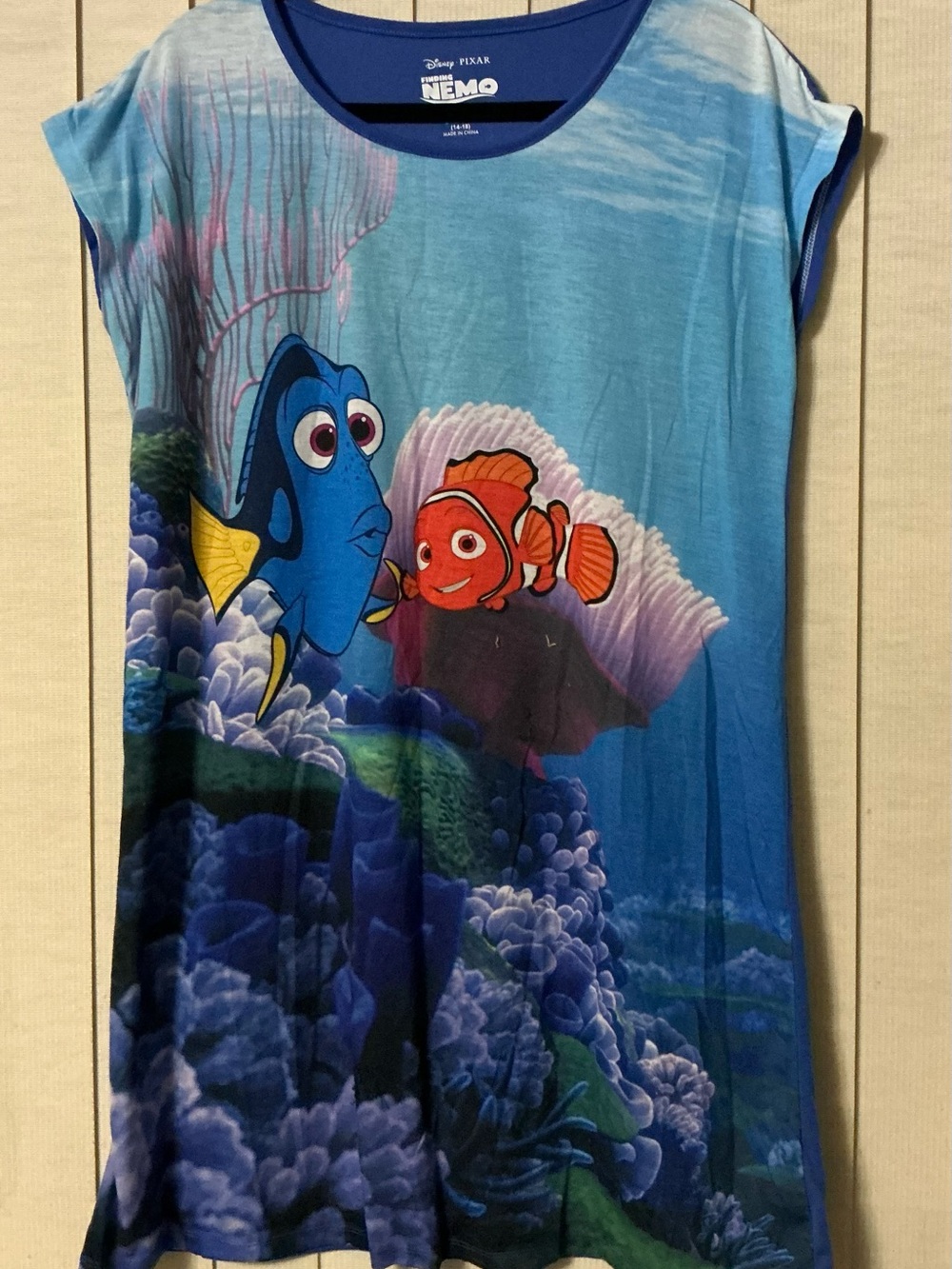Disney Pixar Finding Nemo Blue Women’s Nightshirt L/XL